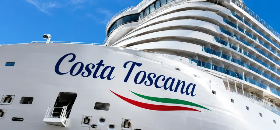 Costa Toscana – Schriftzug und Bordwand; KI-generierte Visualisierung